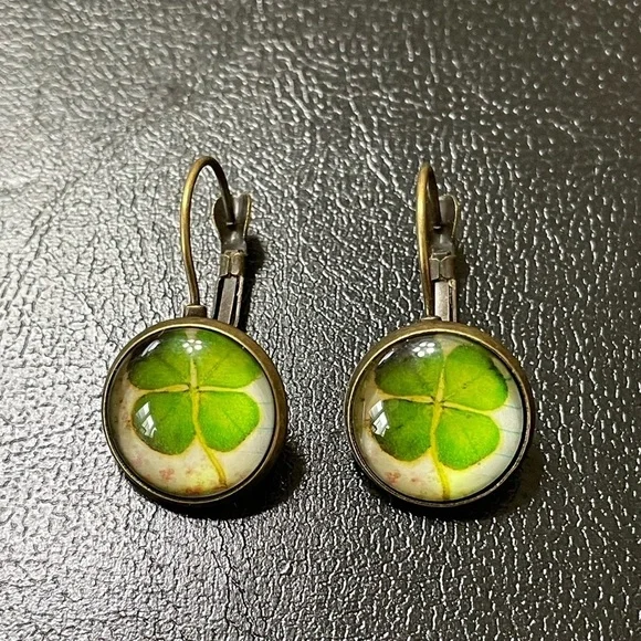 Earrings 4 Leaf Clover Shamrock Lucky Green White Bronze St. Patrick’s Day New - Picture 2 of 7